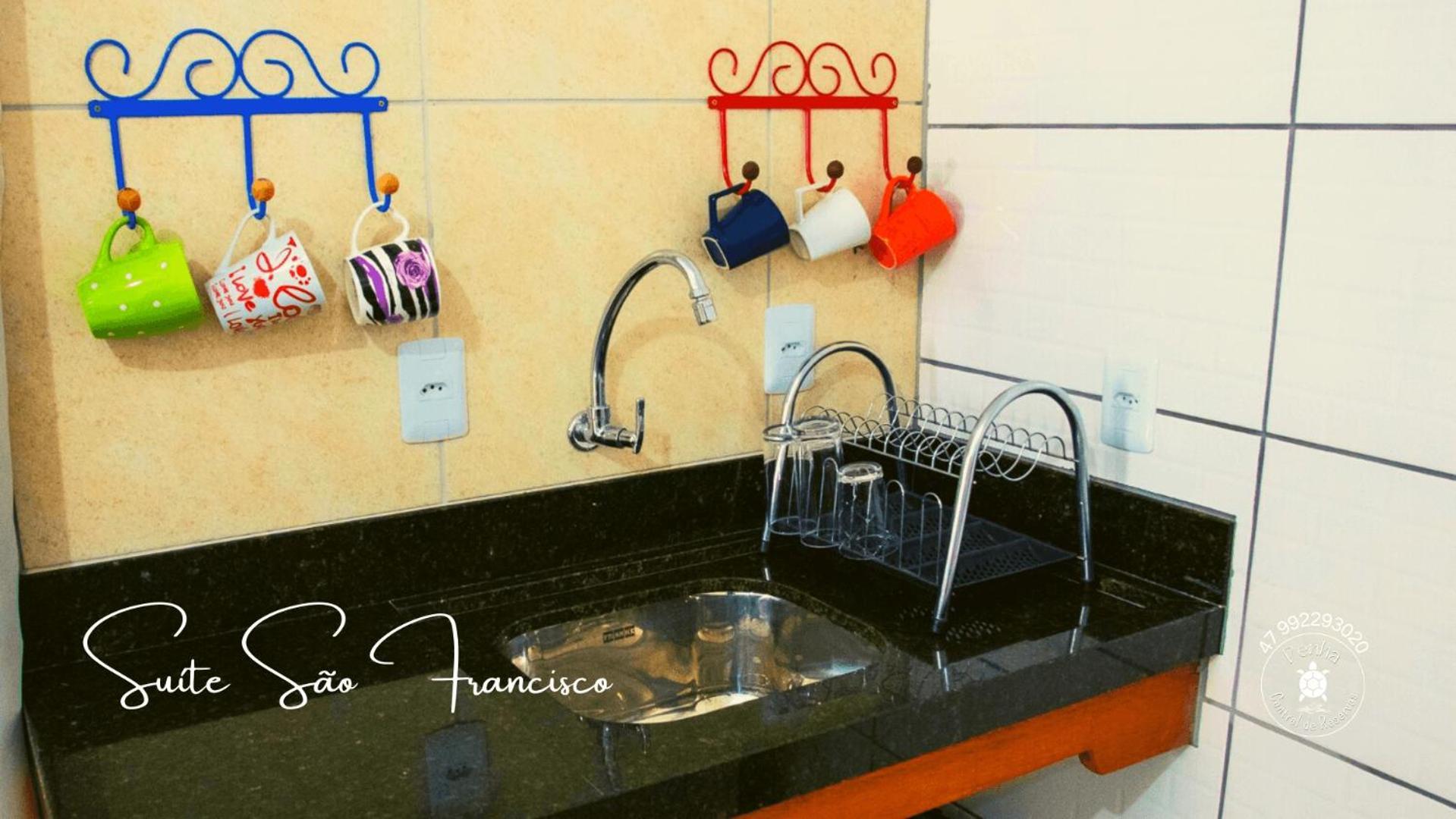Apartamento Confortavel E Amplo, Proximo Ao Beto Carrero E A Praia Penha  Exterior foto