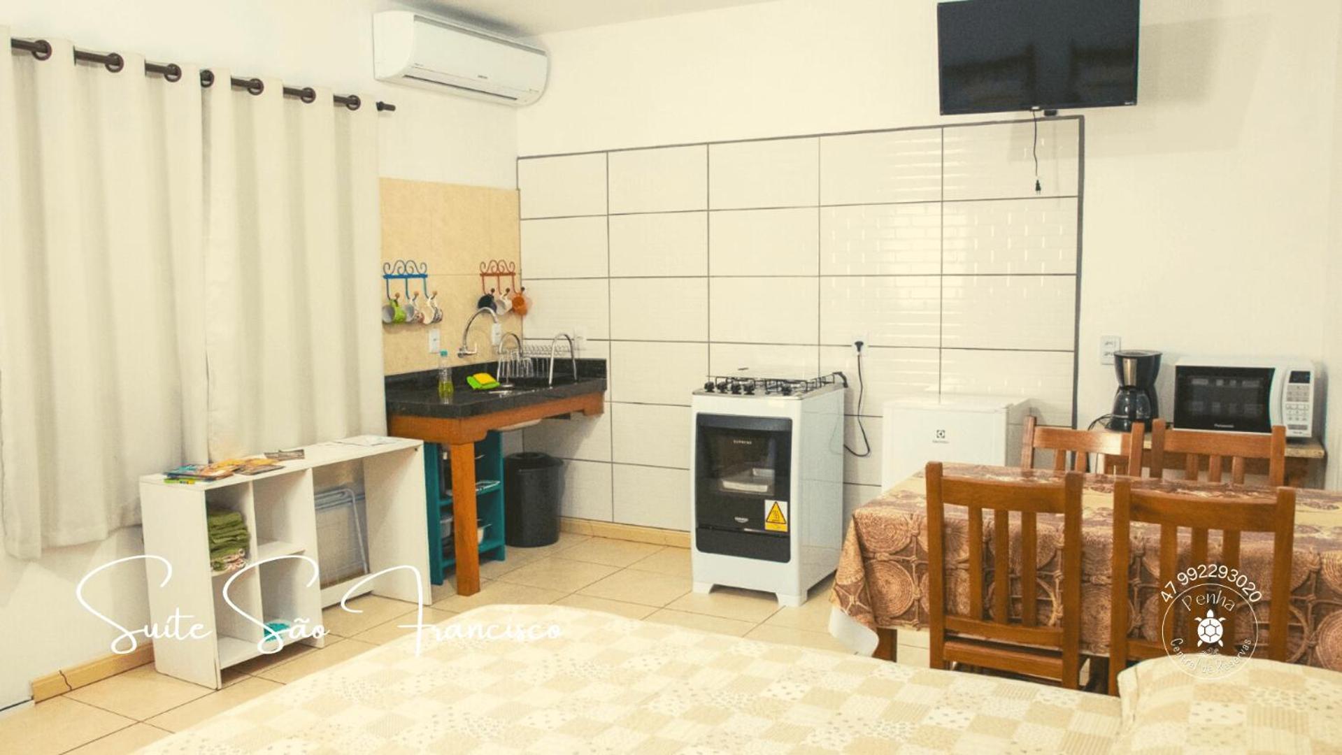 Apartamento Confortavel E Amplo, Proximo Ao Beto Carrero E A Praia Penha  Exterior foto